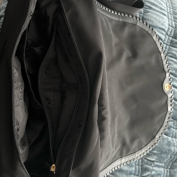 Tory Burch crossbody messenger bag - Picture 3 of 3